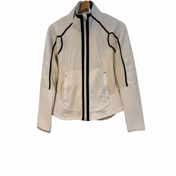 Lululemon Run: Bundle Up Jacket Size 4 - Picture 9 of 16